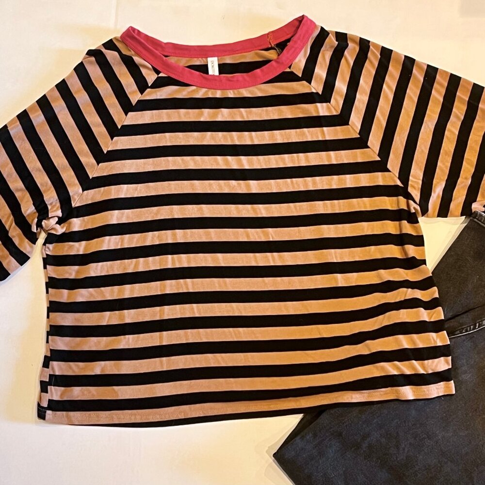 Striped Fashion Tee for Women Color Block Crewneck Loose Fit - Size L - Picture 4 of 5